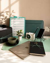 Load image into Gallery viewer, The Workholic Gift Basket