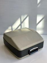Load image into Gallery viewer, Triumph Gabrielle 10 Typewriter - Made in Germany