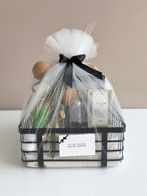 Load image into Gallery viewer, The Teaholic Gift Set