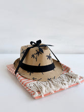 Load image into Gallery viewer, Simple Beach Gift