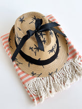 Load image into Gallery viewer, Simple Beach Gift