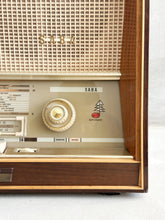 Load image into Gallery viewer, SABA Freiburg Vollautomatic Antique Radio 1950s - Germany