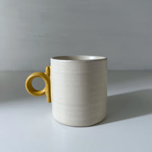 Load image into Gallery viewer, Ring Shaped Handle Mug
