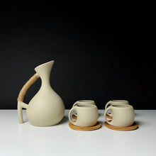 Load image into Gallery viewer, Retro Beige Jug Set with Four Cups
