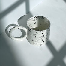 Load image into Gallery viewer, The White Big Handle Mug