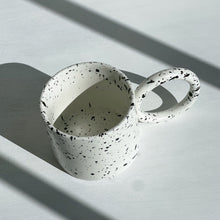 Load image into Gallery viewer, The White Big Handle Mug