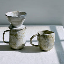Load image into Gallery viewer, Stone Shaped Coffee Filter Pot with Mug