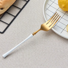 Load image into Gallery viewer, Medieval Ages White & Gold Matte Cutlery Set