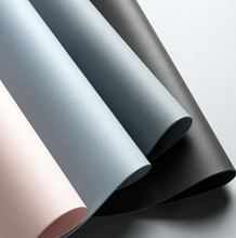 Load image into Gallery viewer, Oval Leather Placemat