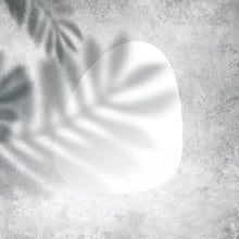 Load image into Gallery viewer, Oval Leather Placemat