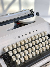 Load image into Gallery viewer, Triumph Gabrielle 10 Typewriter - Made in Germany
