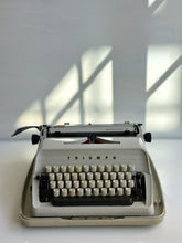 Load image into Gallery viewer, Triumph Gabrielle 10 Typewriter - Made in Germany
