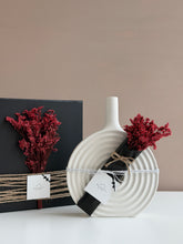 Load image into Gallery viewer, The Vase Gift Box
