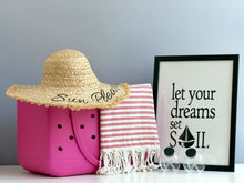 Load image into Gallery viewer, Beach-holic Gift
