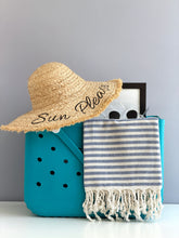 Load image into Gallery viewer, Beach-holic Gift
