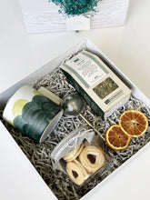 Load image into Gallery viewer, Calming Tea Gift Box

