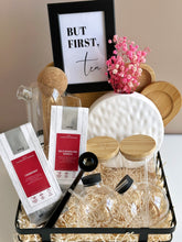 Load image into Gallery viewer, The Iced Teaholic Gift Set
