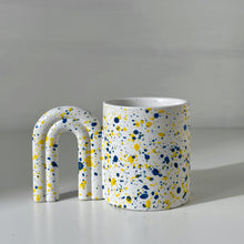 Load image into Gallery viewer, White Dotted Arch Handle Mug
