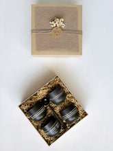 Load image into Gallery viewer, Elegant Black Cups Gift Box!
