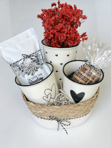 The Love Mugs Mini Gift Basket