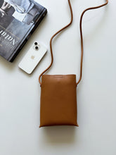 Load image into Gallery viewer, Elegant Leather Mini Cross Bag
