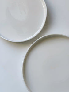 Minimal White Plates