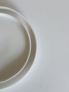 Minimal White Plates