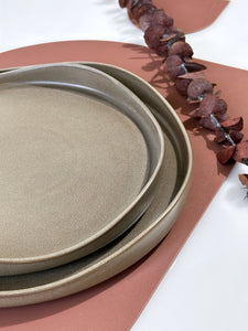 Minimal Beige Plates