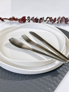 Minimal White Plates