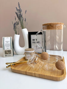 The Teaholic Gift Set