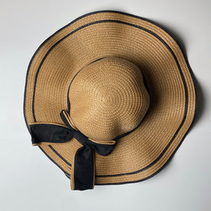 Korean Style Wavy Brown Beach Hat