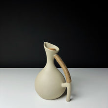 Load image into Gallery viewer, Retro Beige Jug Set with Four Cups
