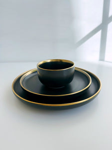 The Black Onyx Plates Set of Three with Bowl