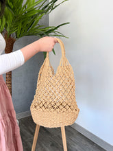 Load image into Gallery viewer, Handmade Straw and Rope Bag
