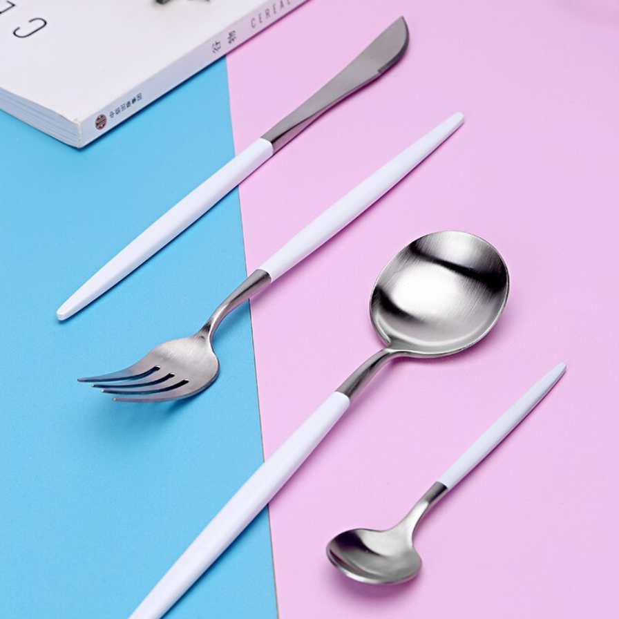 White & Silver Matte Cutlery Set